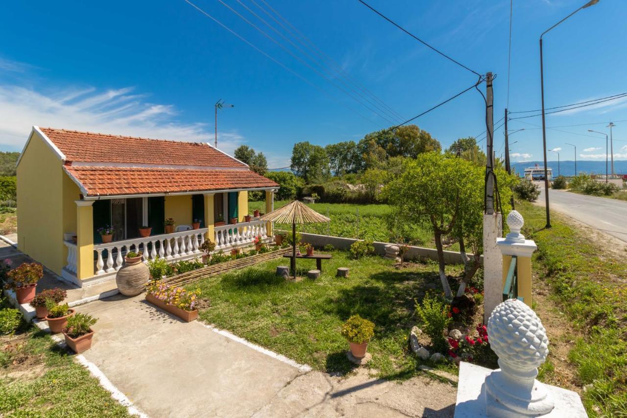 Teta'S Holiday Home Melikia Экстерьер фото